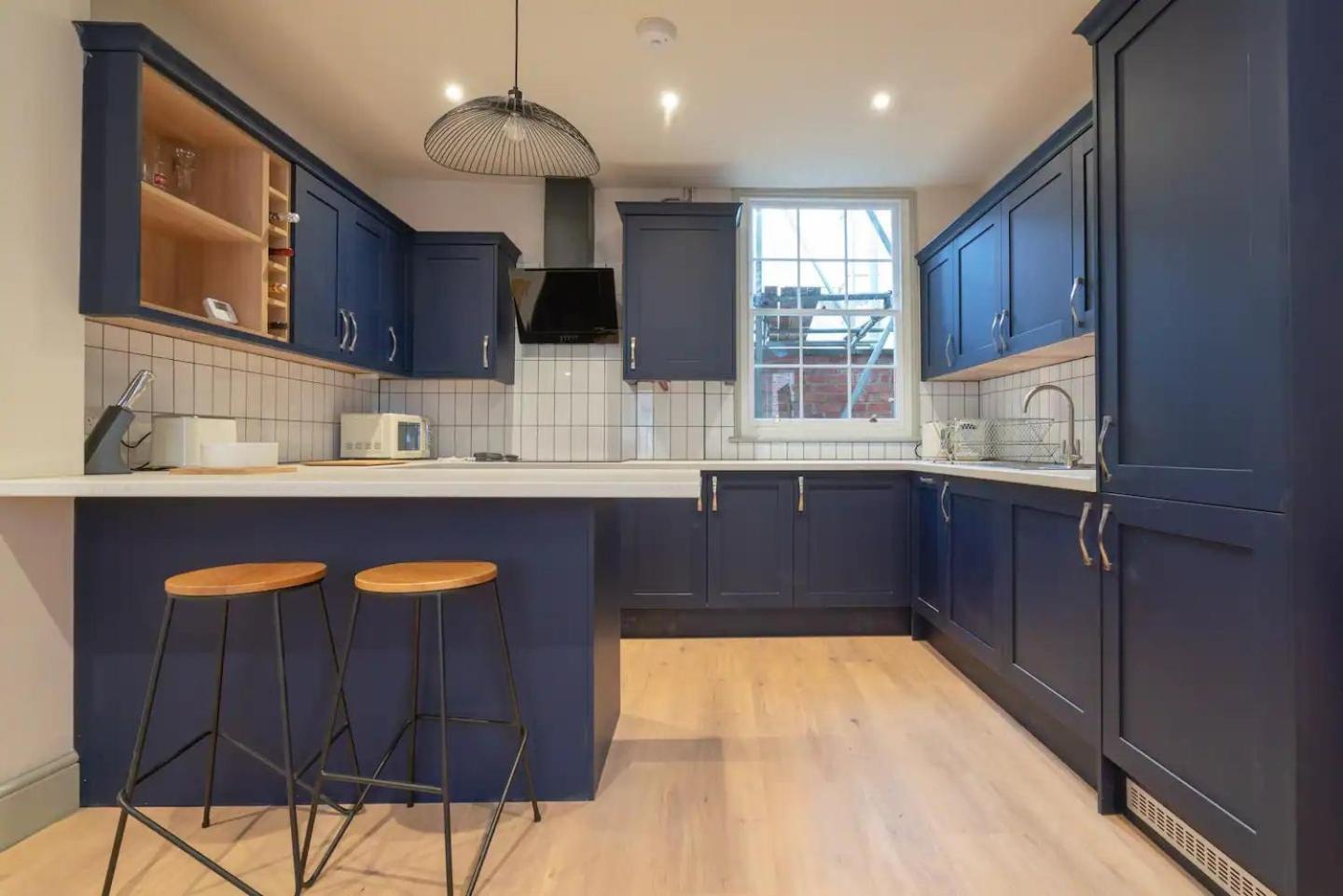 Pass The Keys Stylish Grade II Listed House Villa Cheltenham Bagian luar foto